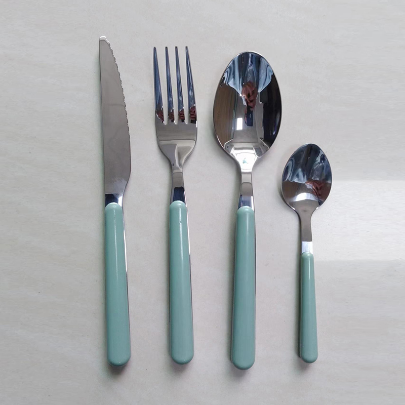 luxury plastic handle cutlery colorful stainless steel spoons forks knives flatware set stainless steel travel tableware