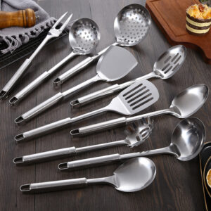 Multifunktionales Edelstahl-Geschirr-Set mit quadratischem Griff und Aufhänger Heißer Verkauf in Südamerika und Afrika (复制)