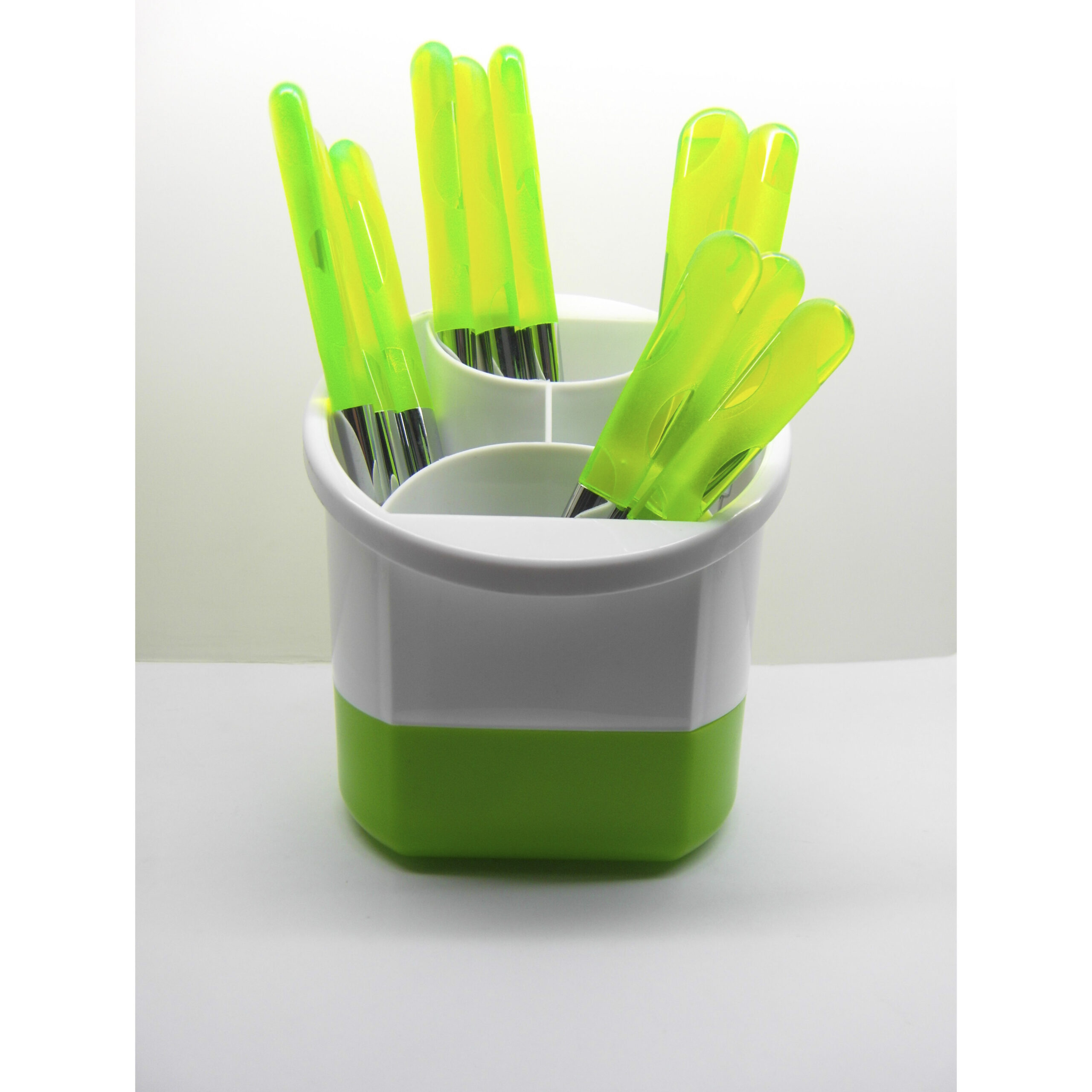 stainless steel tableware 24pcs spoon knife fork multi functions cutlery set with plastic handl (复制)